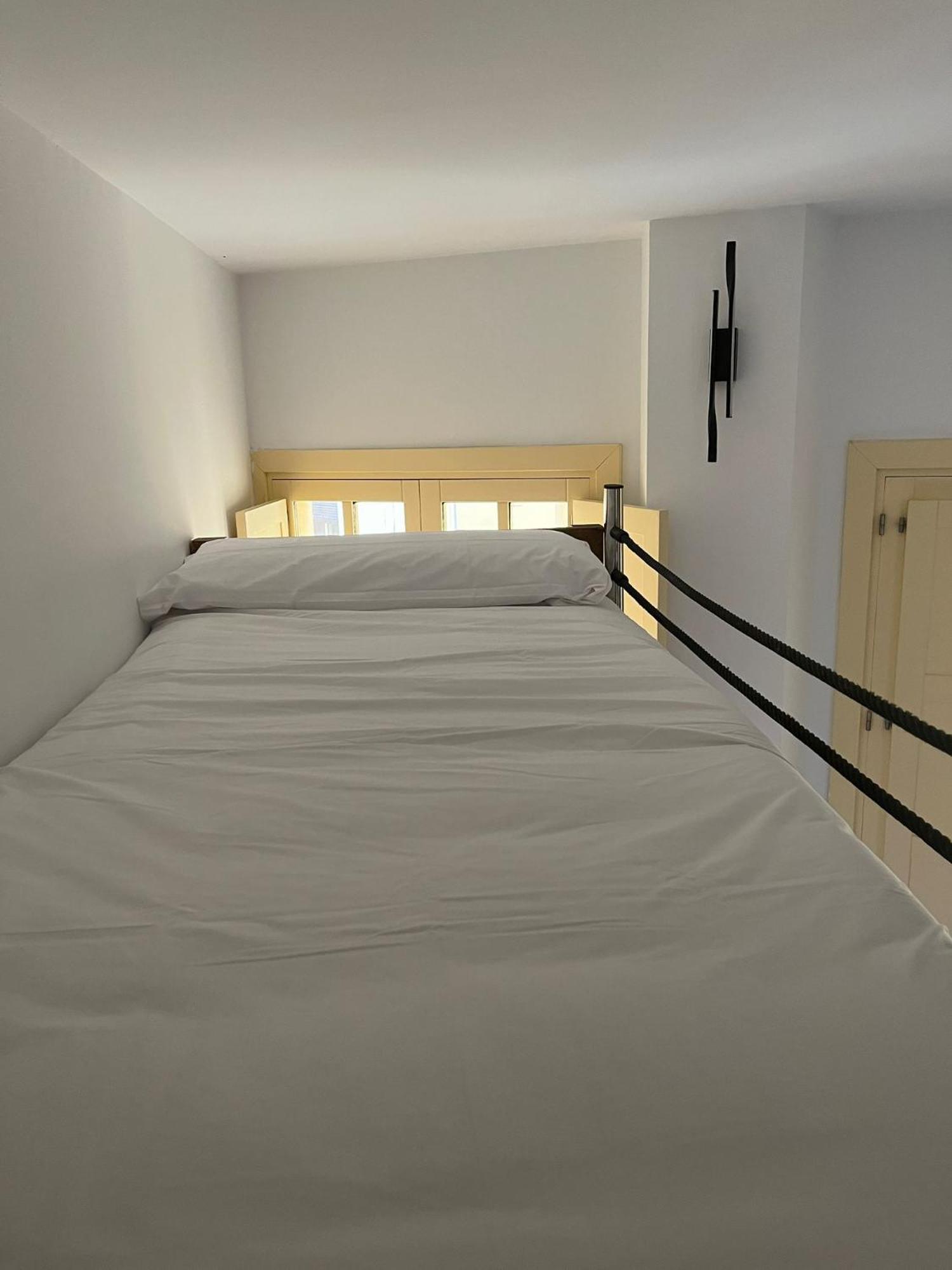 Luxury Apartments Chinitas 11 Малага Экстерьер фото
