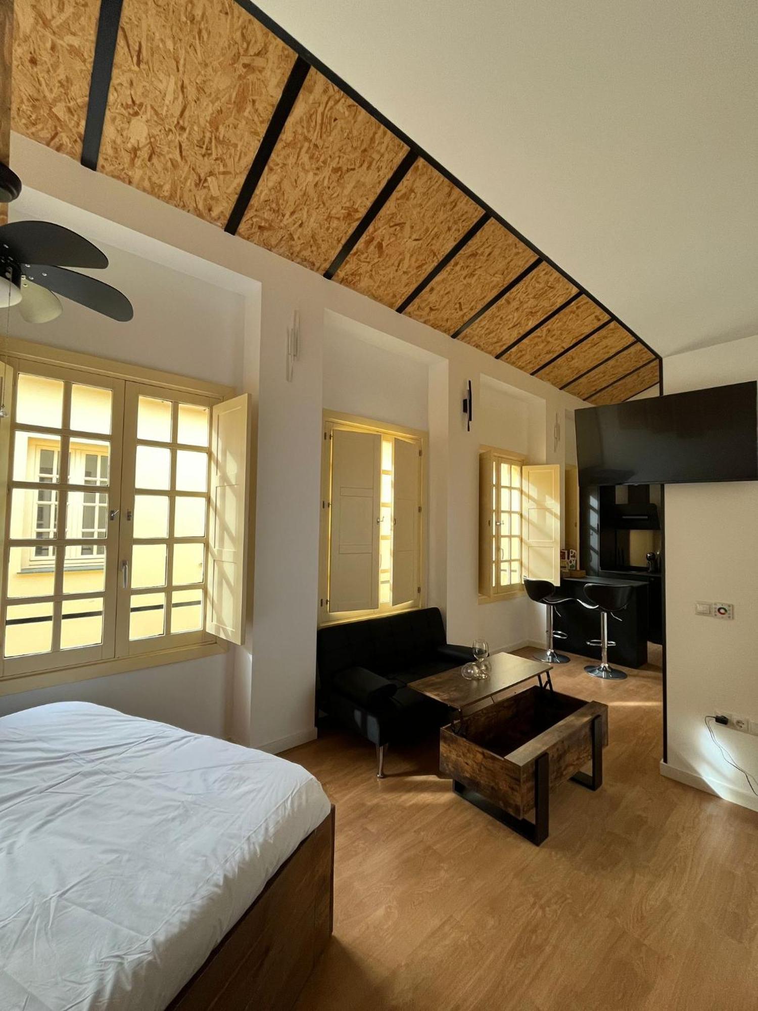Luxury Apartments Chinitas 11 Малага Экстерьер фото