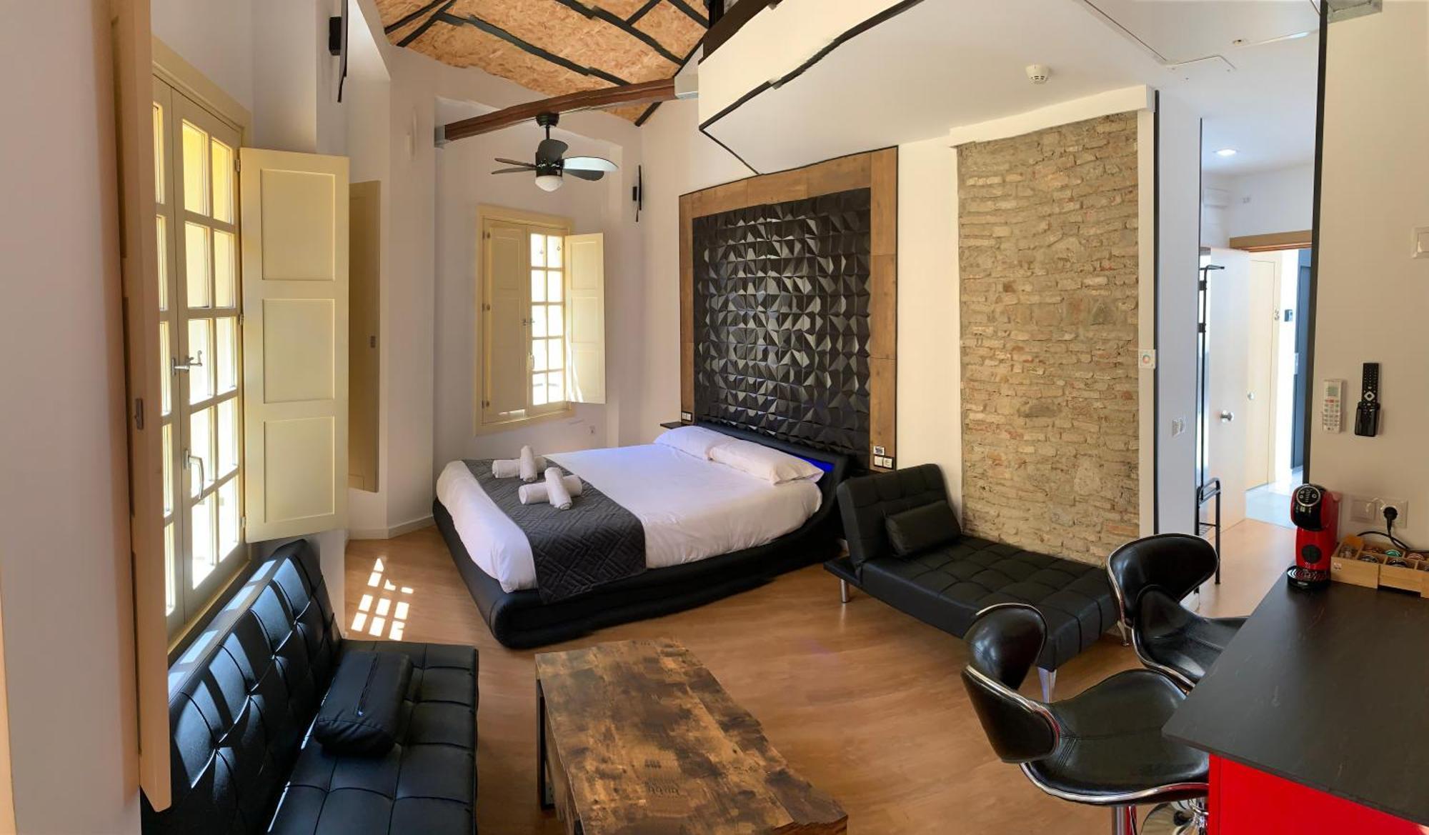Luxury Apartments Chinitas 11 Малага Экстерьер фото