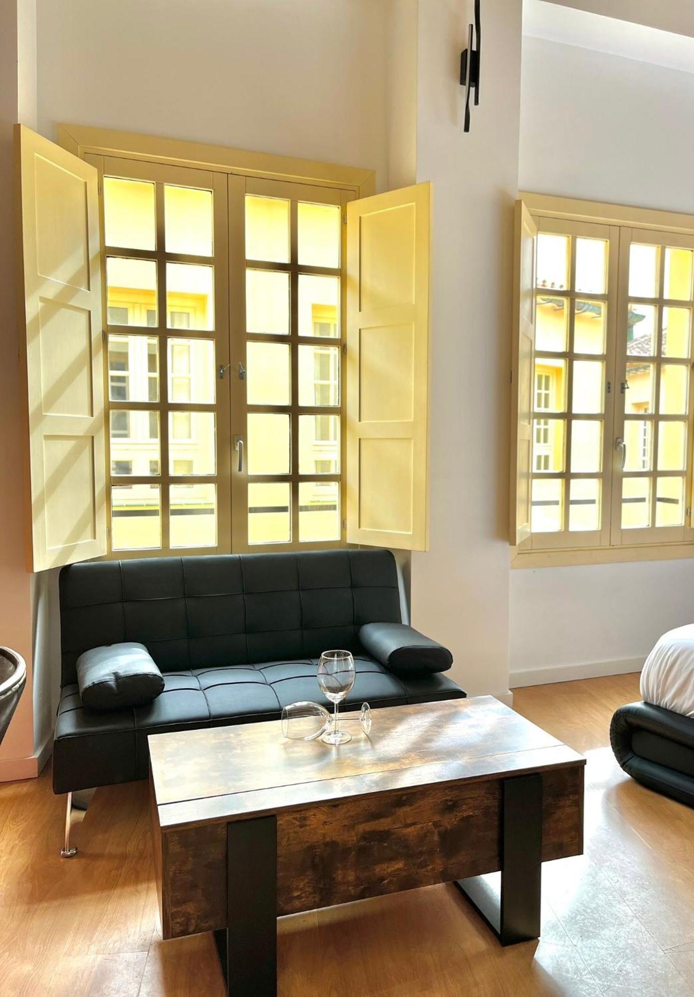 Luxury Apartments Chinitas 11 Малага Экстерьер фото